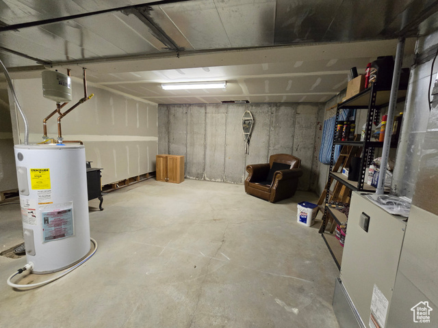 Photo 27 for MLS #2104722 at 725 E Wolf Hollow Rd