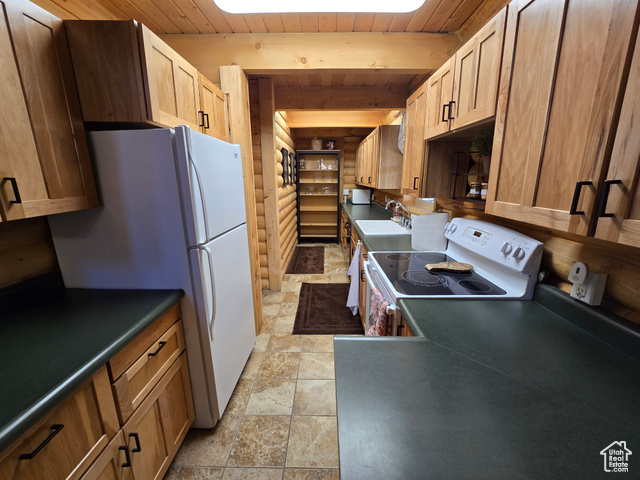 Photo 13 for MLS #2104722 at 725 E Wolf Hollow Rd