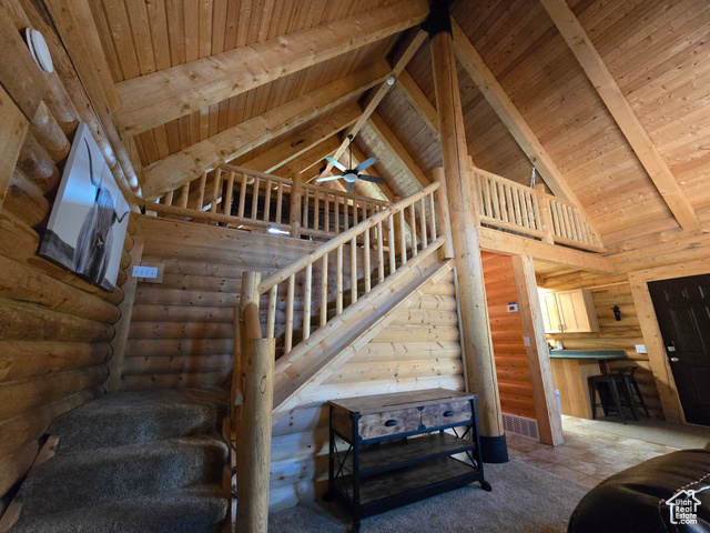 Photo 18 for MLS #2104722 at 725 E Wolf Hollow Rd