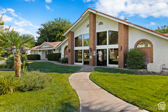 Photo 9 for MLS #2104755 at 275 S Valley View Dr #J202