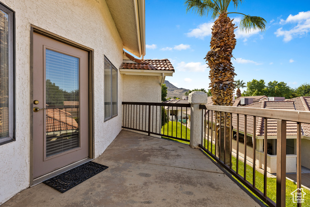 Photo 24 for MLS #2104755 at 275 S Valley View Dr #J202