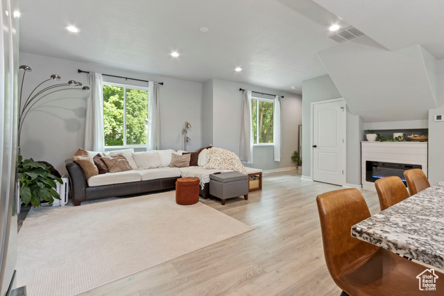 Photo 6 for MLS #2104775 at 1288 Lincoln Ave