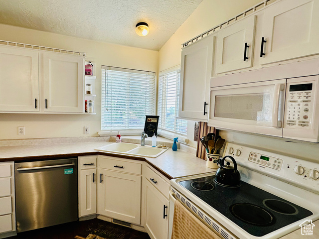 Photo 16 for MLS #2104780 at 799 E Main St