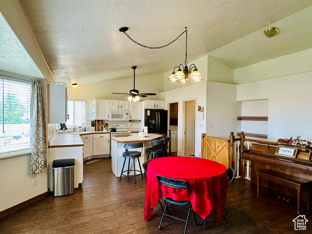 Photo 18 for MLS #2104780 at 799 E Main St