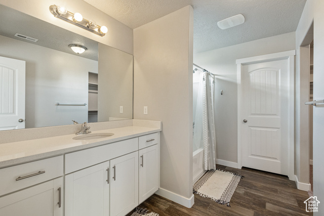 Photo 7 for MLS #2104782 at 519 S Valkyries Ln