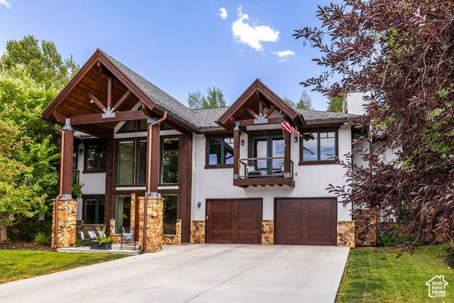 Photo 3 for MLS #2104789 at 2054 Paddington Dr