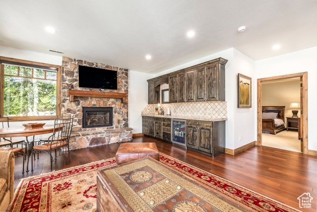 Photo 30 for MLS #2104789 at 2054 Paddington Dr
