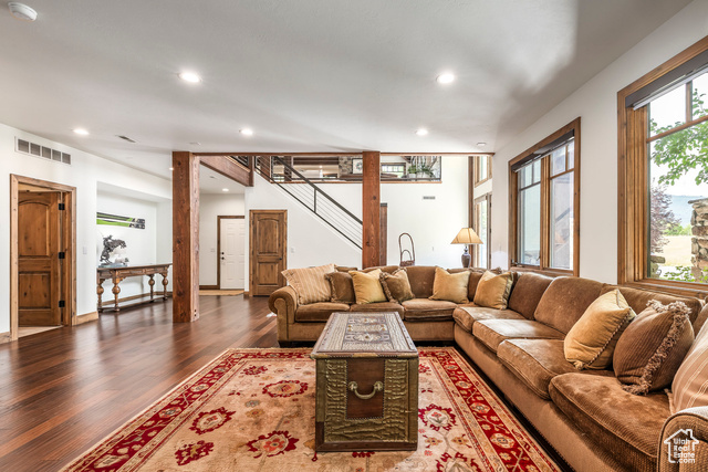 Photo 39 for MLS #2104789 at 2054 Paddington Dr