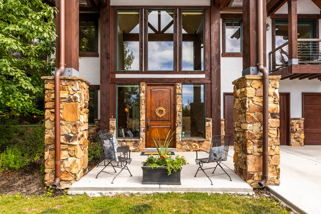 Photo 4 for MLS #2104789 at 2054 Paddington Dr