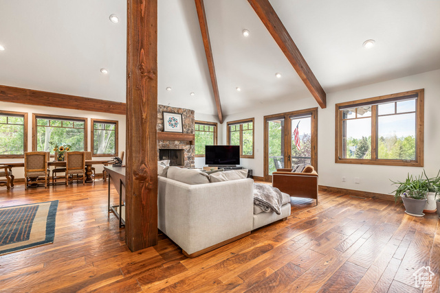 Photo 8 for MLS #2104789 at 2054 Paddington Dr