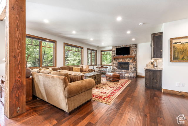 Photo 29 for MLS #2104789 at 2054 Paddington Dr