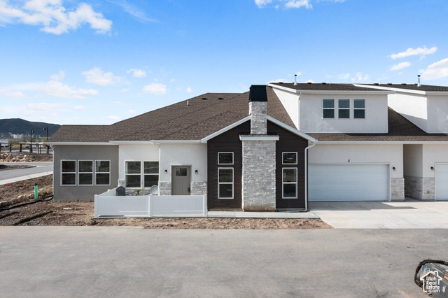 Photo 5 for MLS #2104815 at 1497 N Saratoga Ln #B