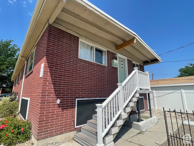 Photo 2 for MLS #2104817 at 311 E 3360 South