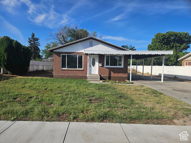 956 E SEGO LILY DR, Sandy UT 84094