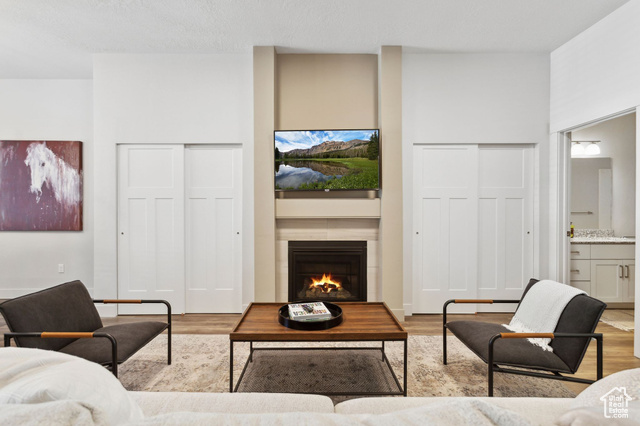 Photo 13 for MLS #2104843 at 695 E Main St #R-204