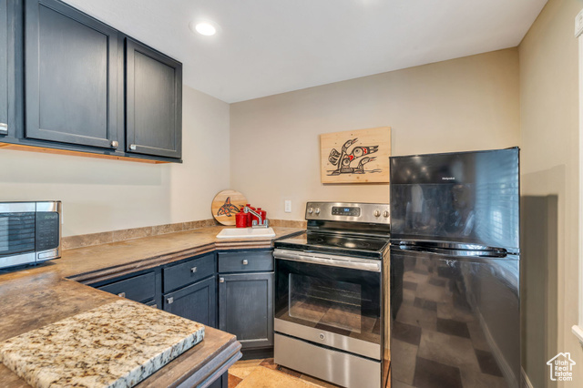 Photo 36 for MLS #2104847 at 13932 S Emmeline Dr