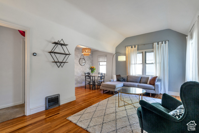 Photo 5 for MLS #2104859 at 1451 24th St