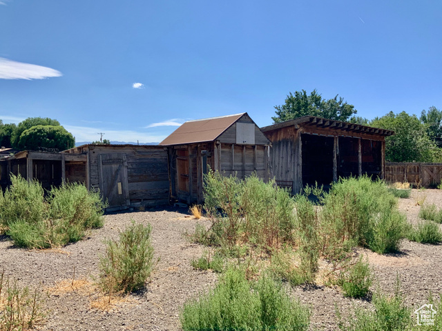 Photo 42 for MLS #2104878 at 630 N Main St