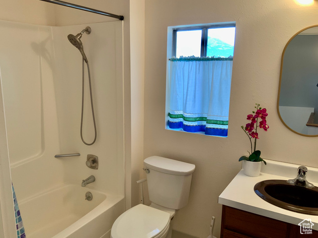 Photo 36 for MLS #2104878 at 630 N Main St