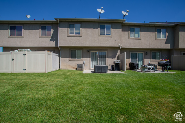Photo 16 for MLS #2104896 at 121 W Arlington Way
