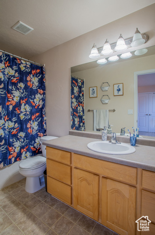 Photo 10 for MLS #2104896 at 121 W Arlington Way