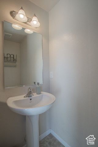 Photo 8 for MLS #2104896 at 121 W Arlington Way