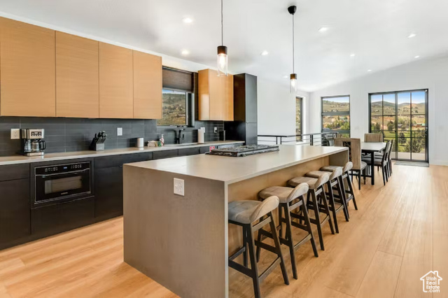 Photo 2 for MLS #2104900 at 40 Wedge Way