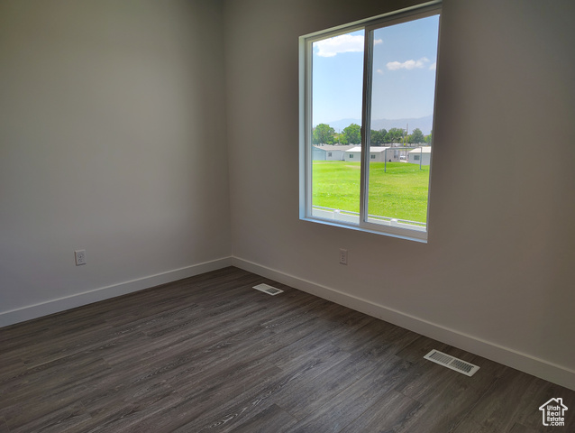 Photo 9 for MLS #2104922 at 2065 N Loxley Dr