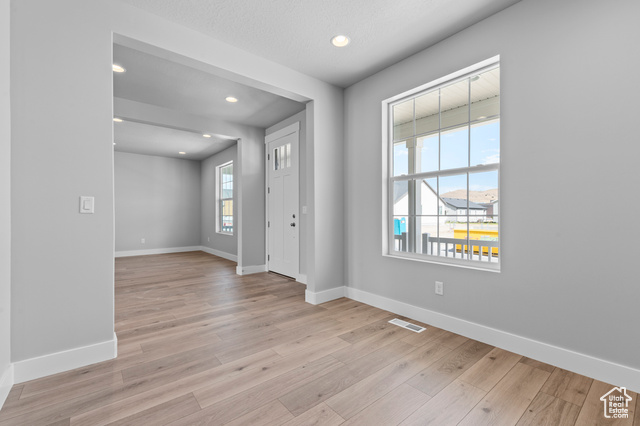 Photo 8 for MLS #2104923 at 6747 N Desert Crk