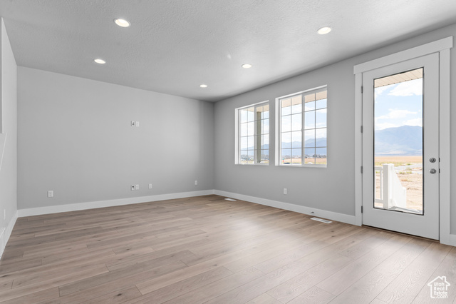 Photo 9 for MLS #2104923 at 6747 N Desert Crk