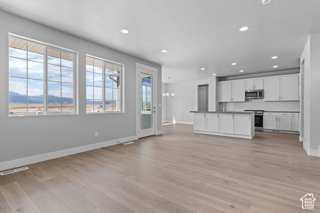 Photo 10 for MLS #2104923 at 6747 N Desert Crk