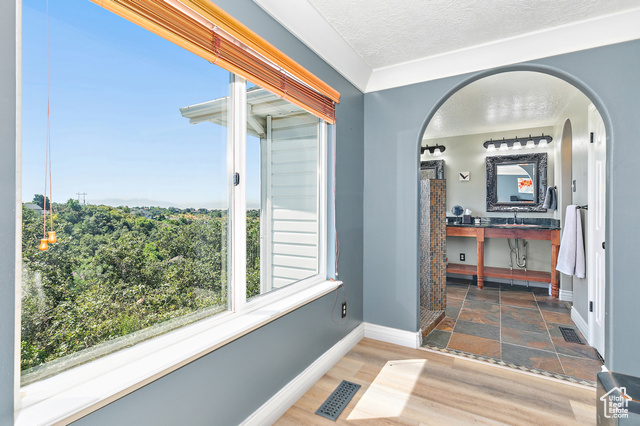 Photo 8 for MLS #2104949 at 2316 E 1975 North