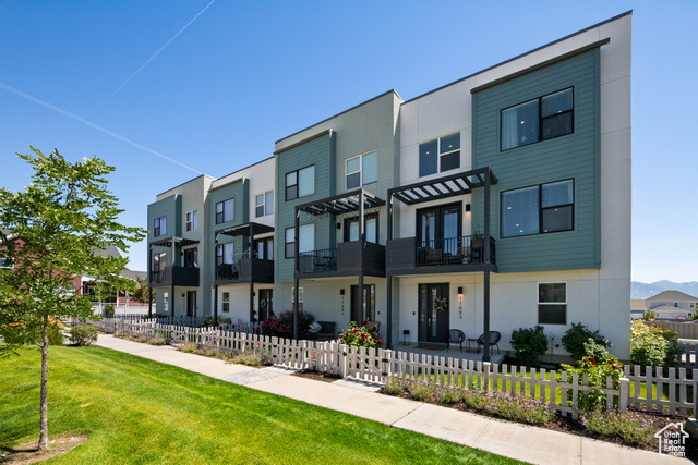 11653 S SKYWARD RD, South Jordan UT 84009