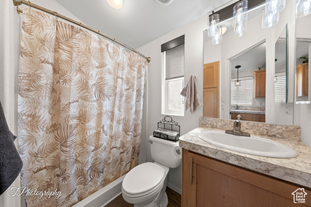 Photo 14 for MLS #2104963 at 488 E Telegraph St #127