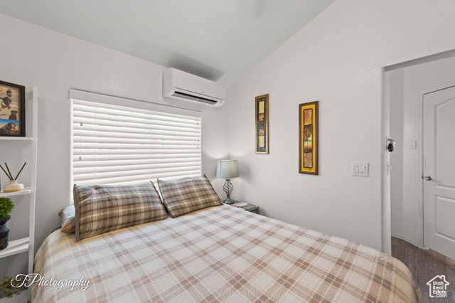 Photo 12 for MLS #2104963 at 488 E Telegraph St #127