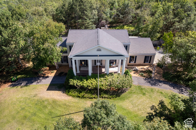 Photo 3 for MLS #2104969 at 35 E Lake View Way