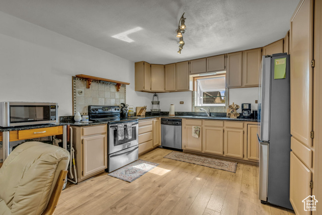 Photo 11 for MLS #2105007 at 866 S 2300 West
