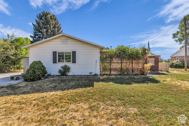 Photo 20 for MLS #2105007 at 866 S 2300 West