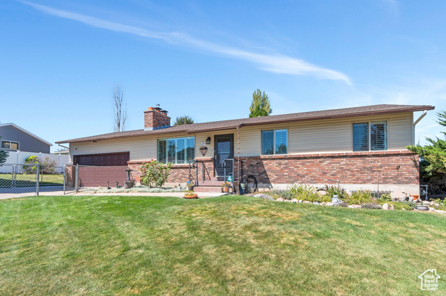 Photo 3 for MLS #2105019 at 3794 S Chatterleigh Rd