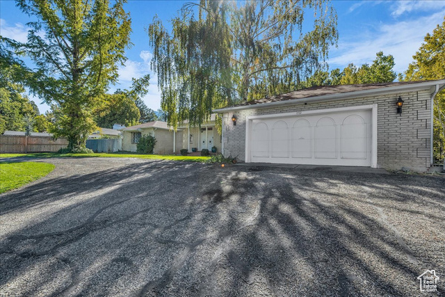 Photo 3 for MLS #2105020 at 1772 E Countryside Dr