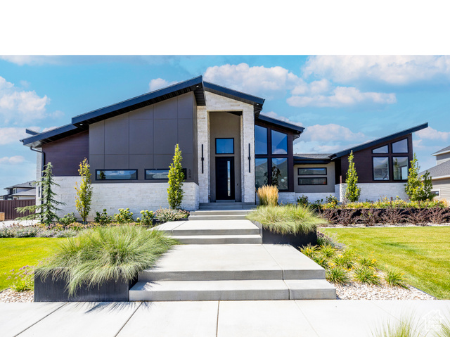 504 S 1375 W, Farmington UT 84025