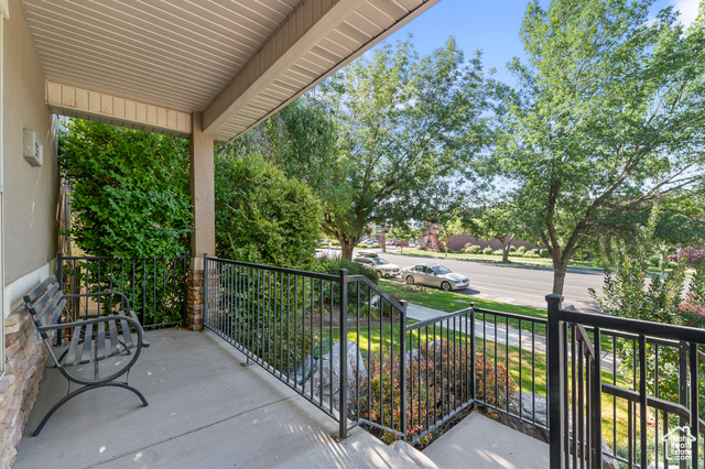 Photo 2 for MLS #2105045 at 625 E 200 South #1