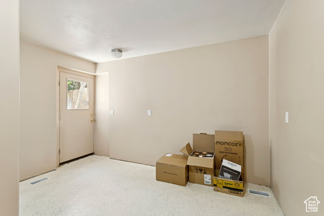 Photo 63 for MLS #2105050 at 2614 E Tuxedo Cir