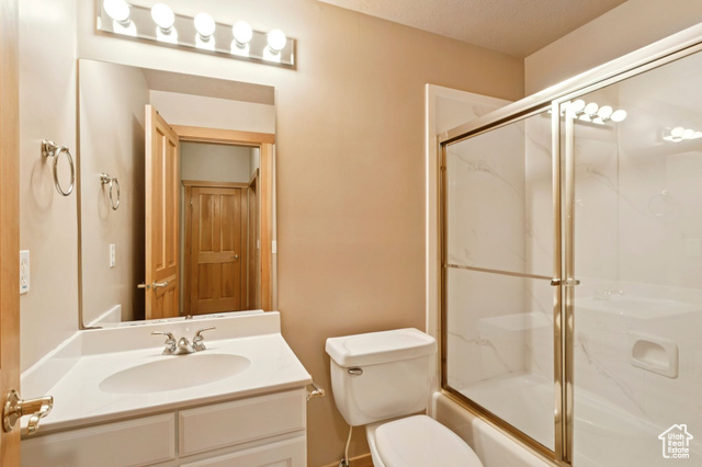 Photo 60 for MLS #2105050 at 2614 E Tuxedo Cir