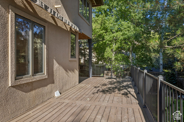Photo 28 for MLS #2105050 at 2614 E Tuxedo Cir