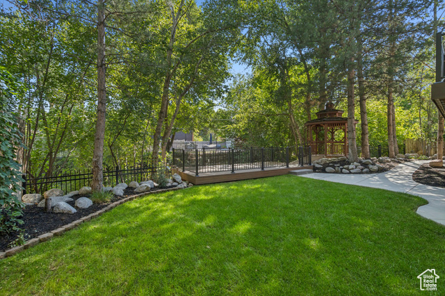 Photo 70 for MLS #2105050 at 2614 E Tuxedo Cir