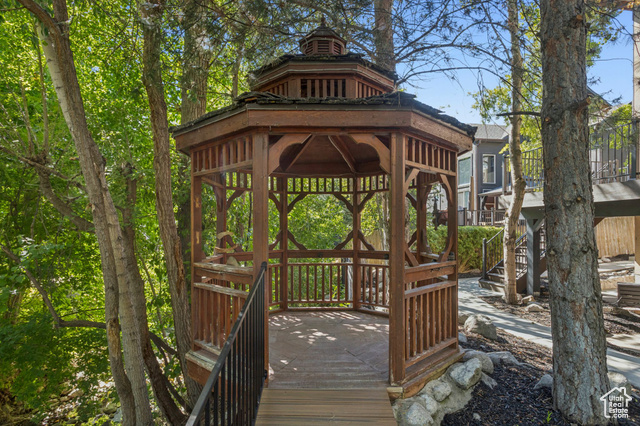 Photo 73 for MLS #2105050 at 2614 E Tuxedo Cir