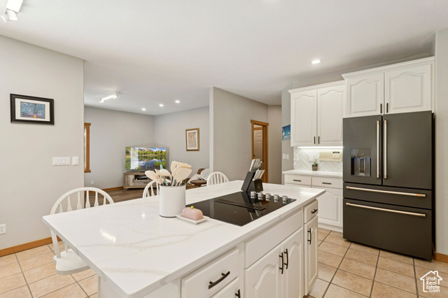 Photo 24 for MLS #2105050 at 2614 E Tuxedo Cir
