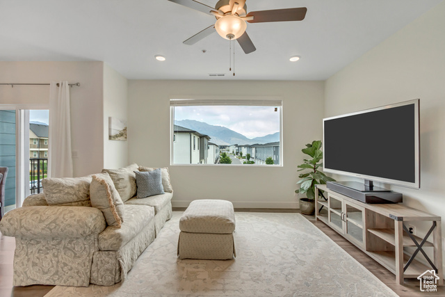 Photo 4 for MLS #2105053 at 362 S 1080 West #303