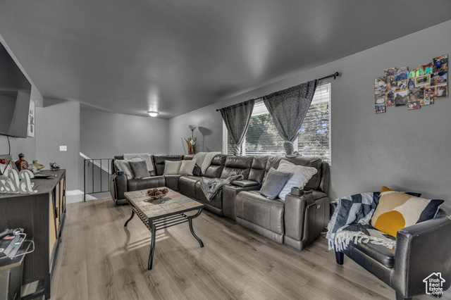 Photo 3 for MLS #2105059 at 4989 W Cherrywood Ln